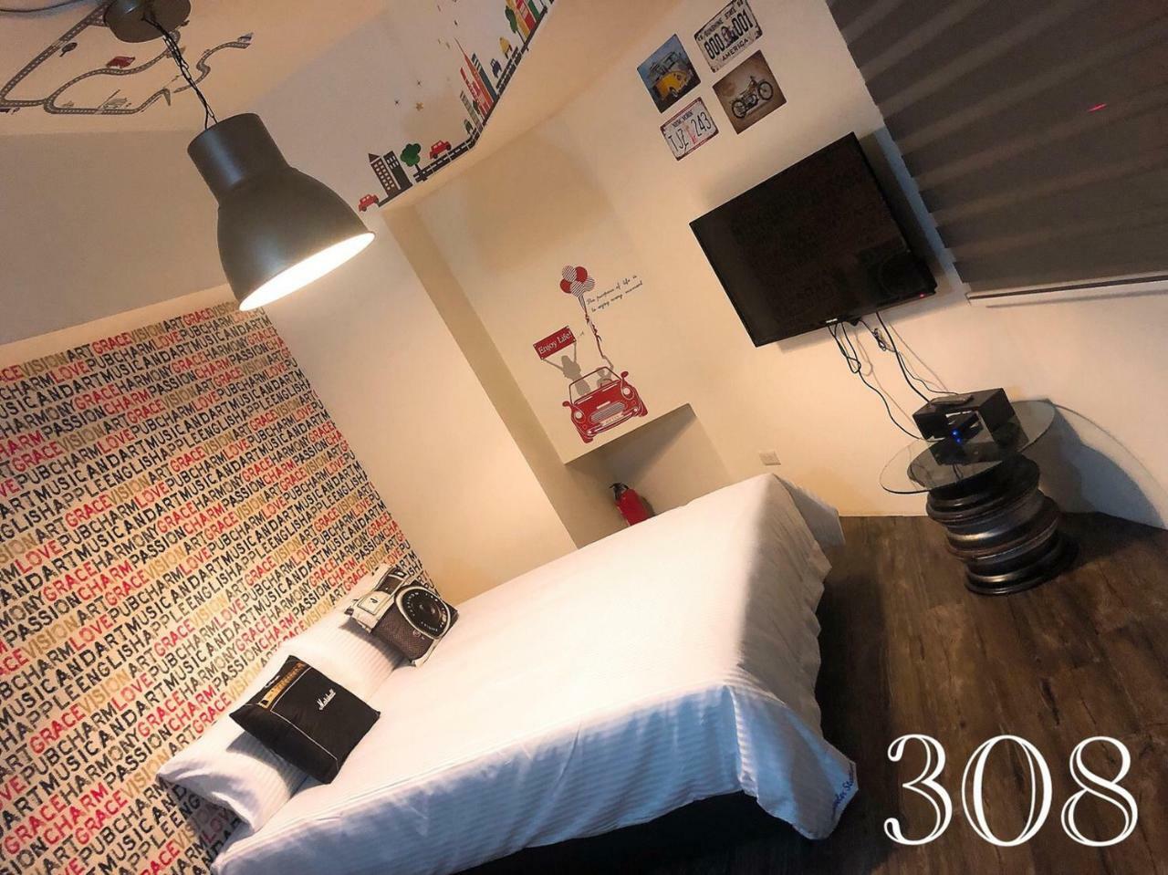 Traveler Station R15 Apartment Kaohsiung Luaran gambar