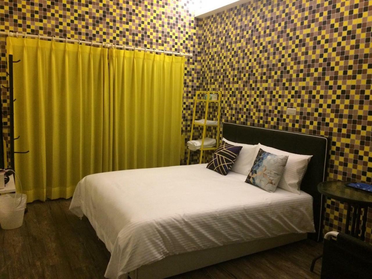 Traveler Station R15 Apartment Kaohsiung Luaran gambar